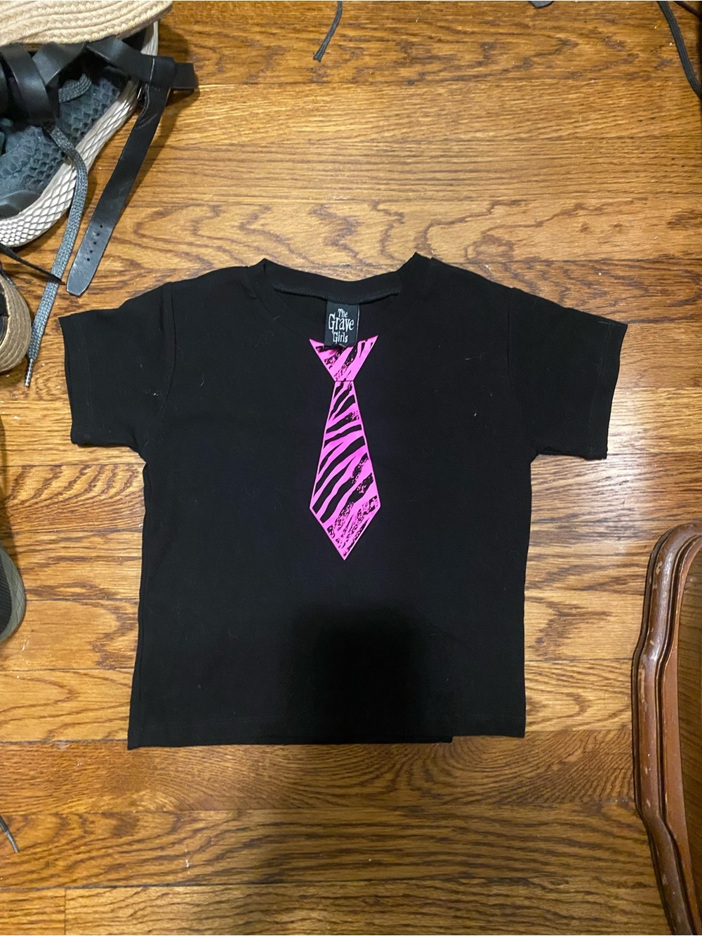 The grave girls tee